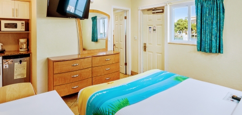 room-img
