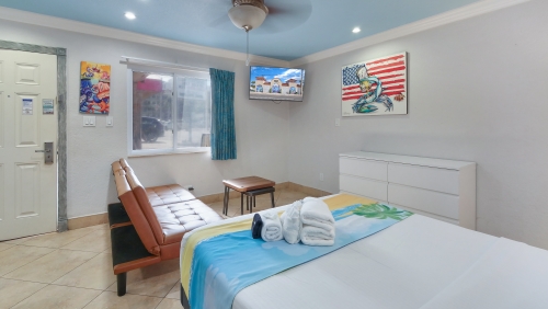 room-img