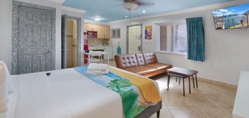 room-img